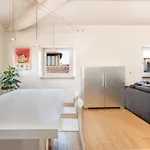 Stunning Floor Flat In The Heart Of * Verona