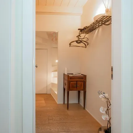 Stunning Floor Flat In The Heart Of דירה *